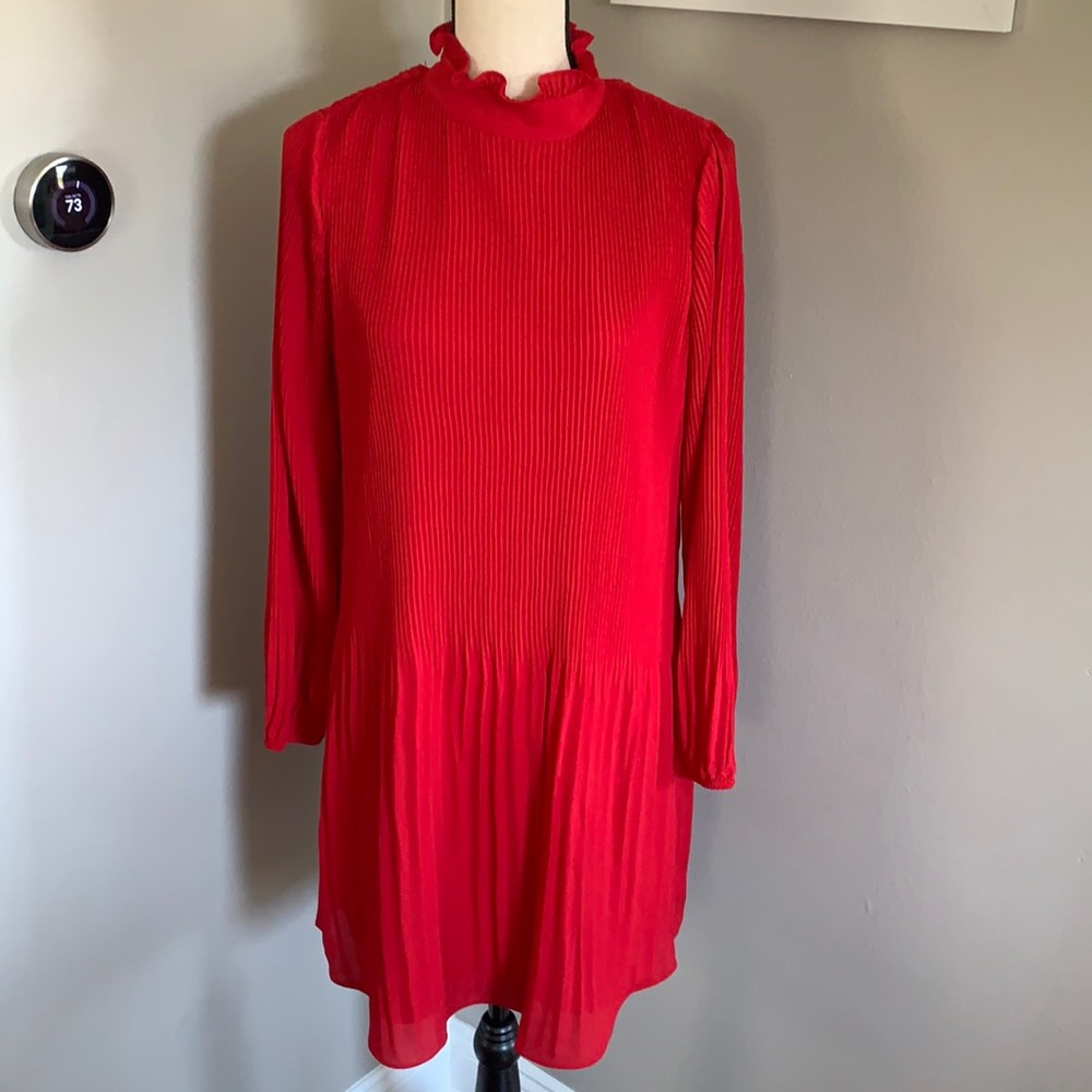 Chelsea 28 red dress pleated